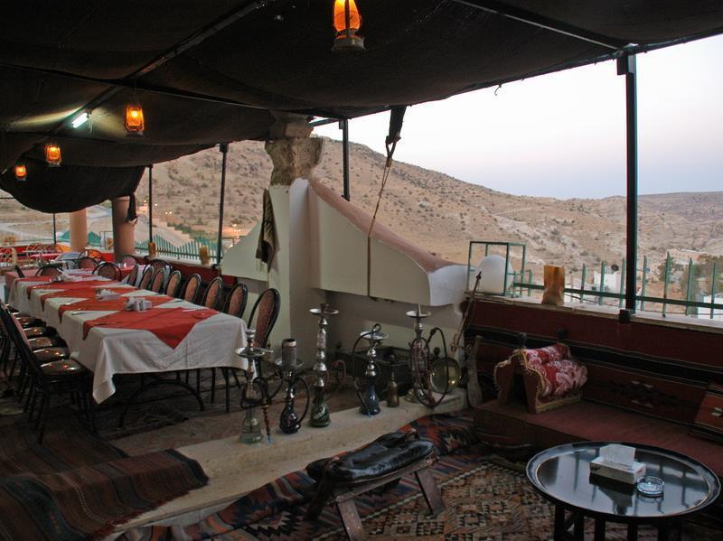 Candles Hotel Wadi Musa Exterior photo
